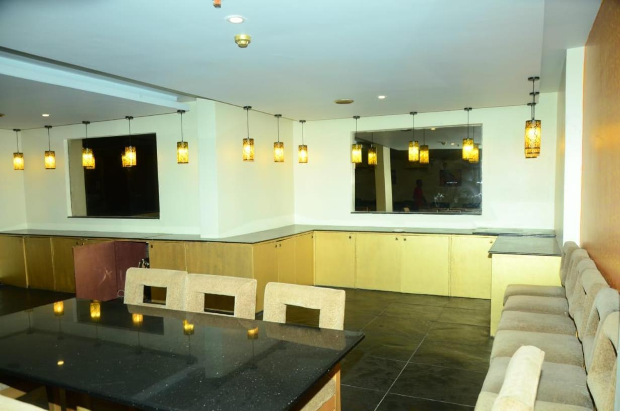 Blossoms Room The Plaza-Luxury Collection- Lakdikapul Hyderabad Exterior photo